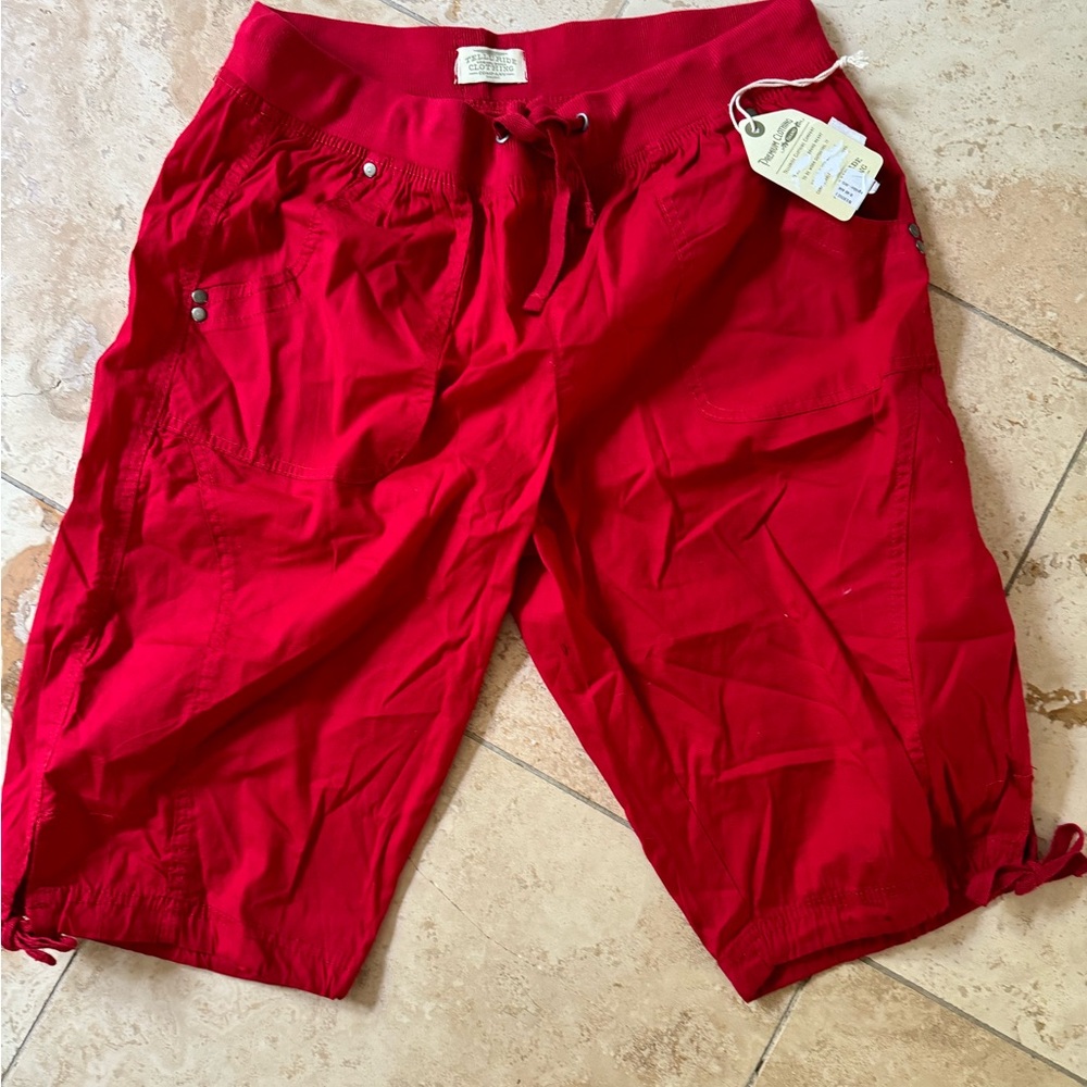 Telluride red capris